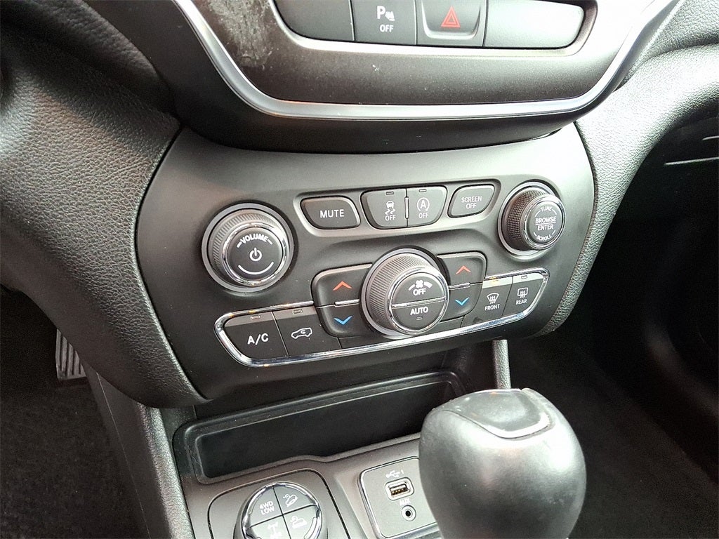 2020 Jeep Cherokee Trailhawk