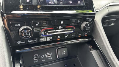 2023 Jeep Grand Cherokee Altitude X