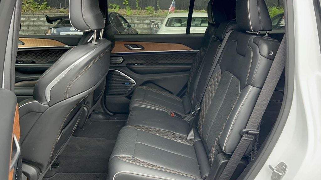 2023 Jeep Grand Cherokee L Summit