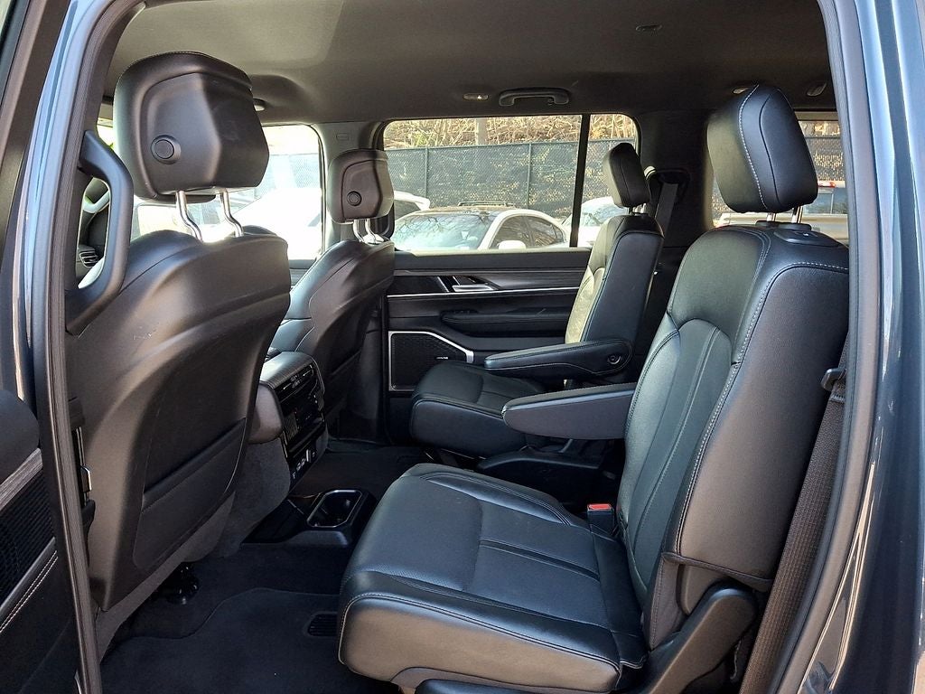 2024 Jeep Wagoneer Series III