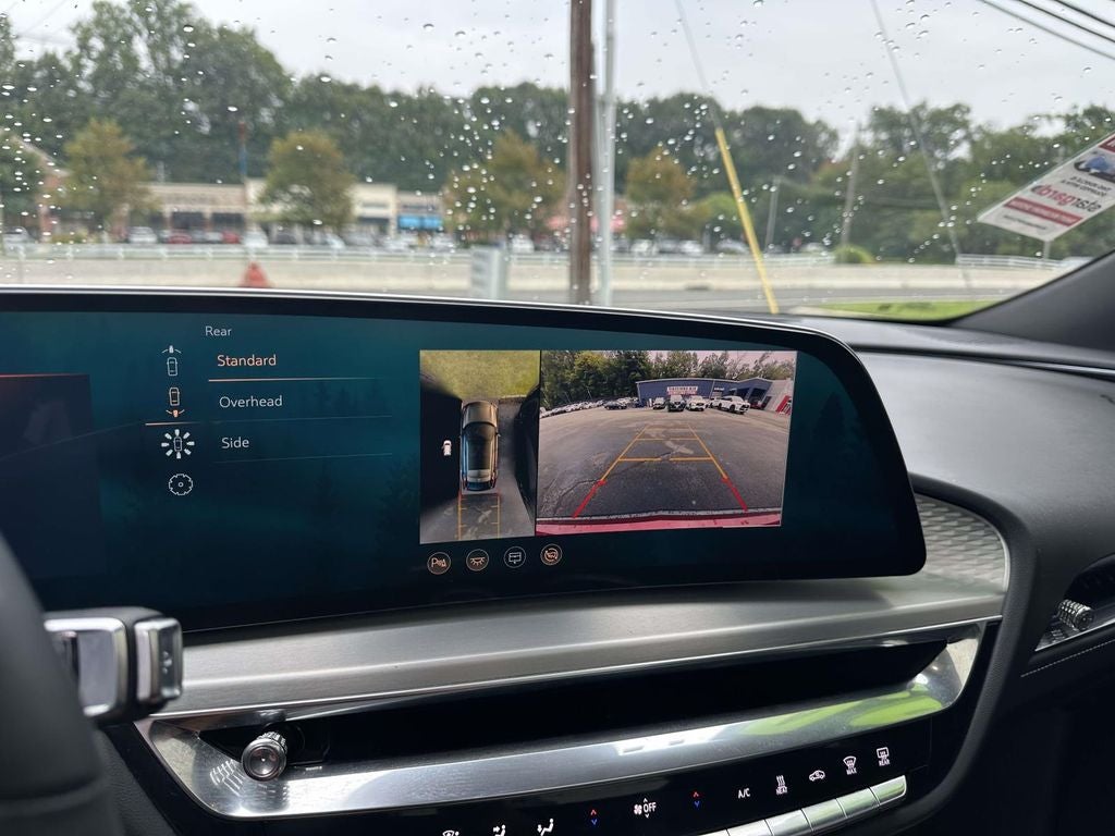 2024 Cadillac LYRIQ Sport