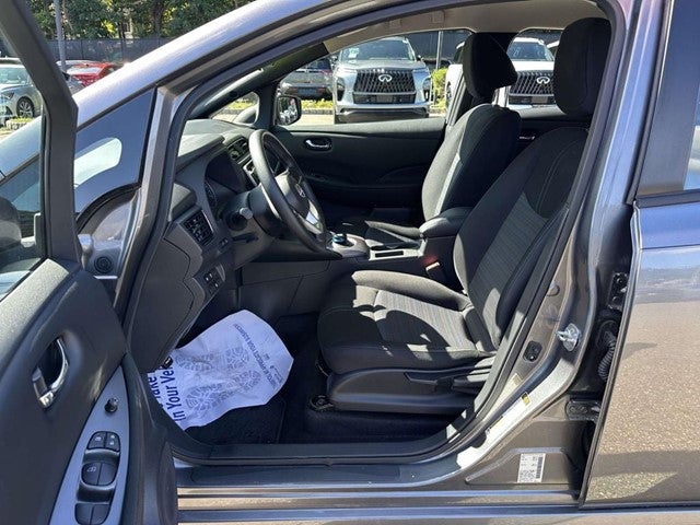 2023 Nissan Leaf S