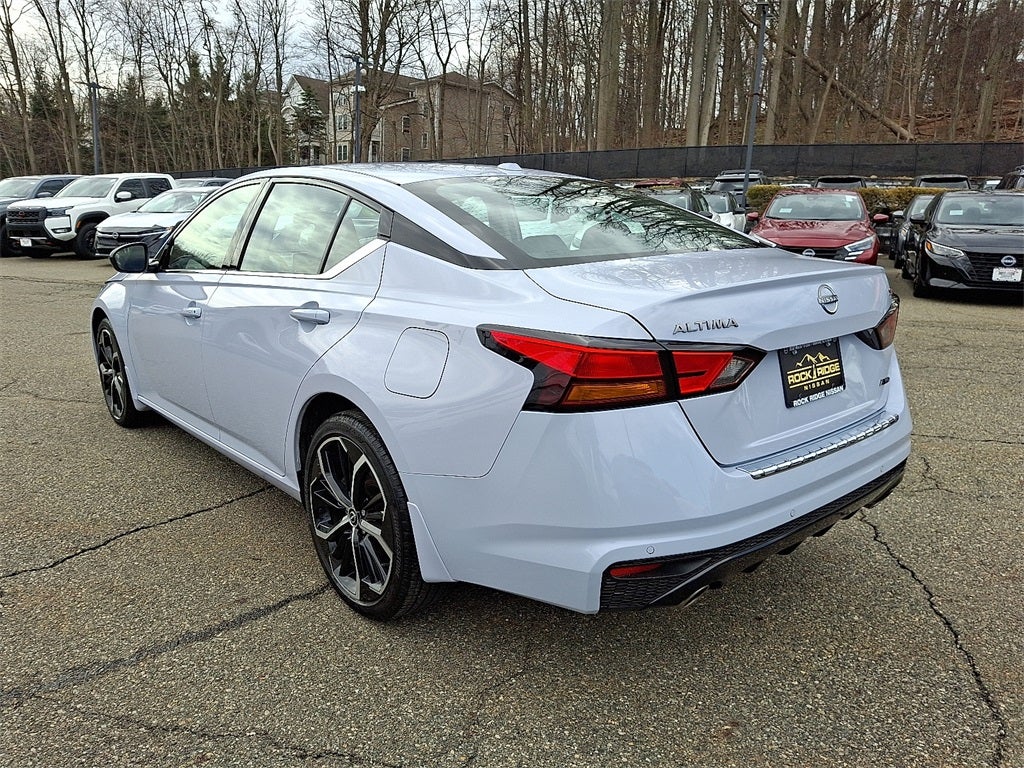 2023 Nissan Altima 2.5 SR