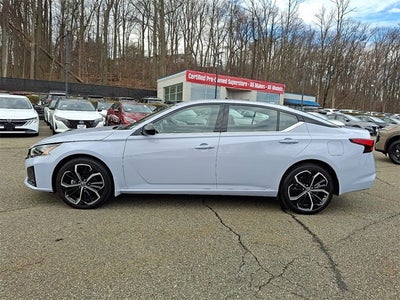 2023 Nissan Altima 2.5 SR