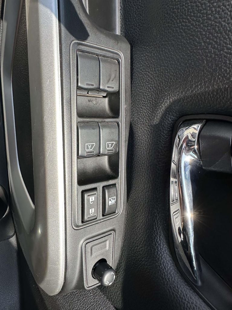 2019 Nissan Titan SV