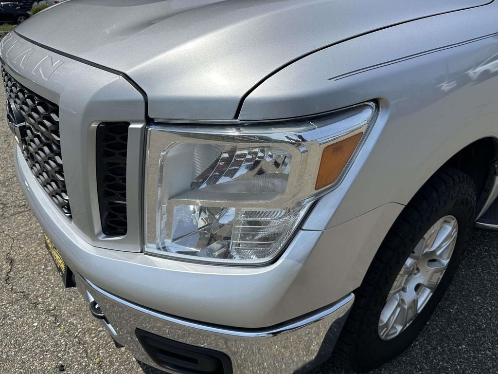 2019 Nissan Titan SV