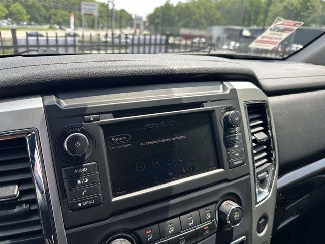 2019 Nissan Titan SV