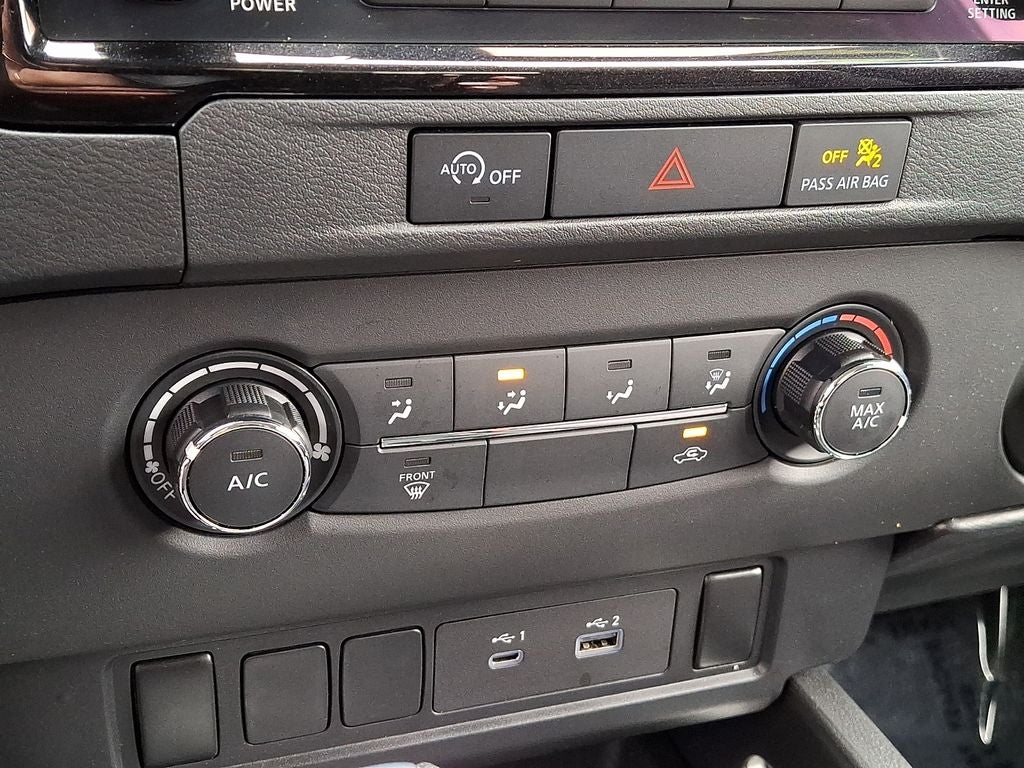 2023 Nissan Frontier SV