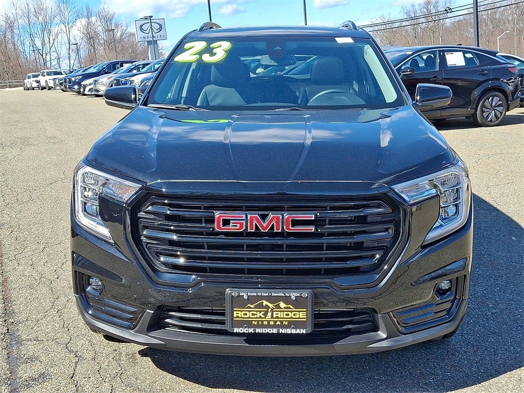 2023 GMC Terrain SLT