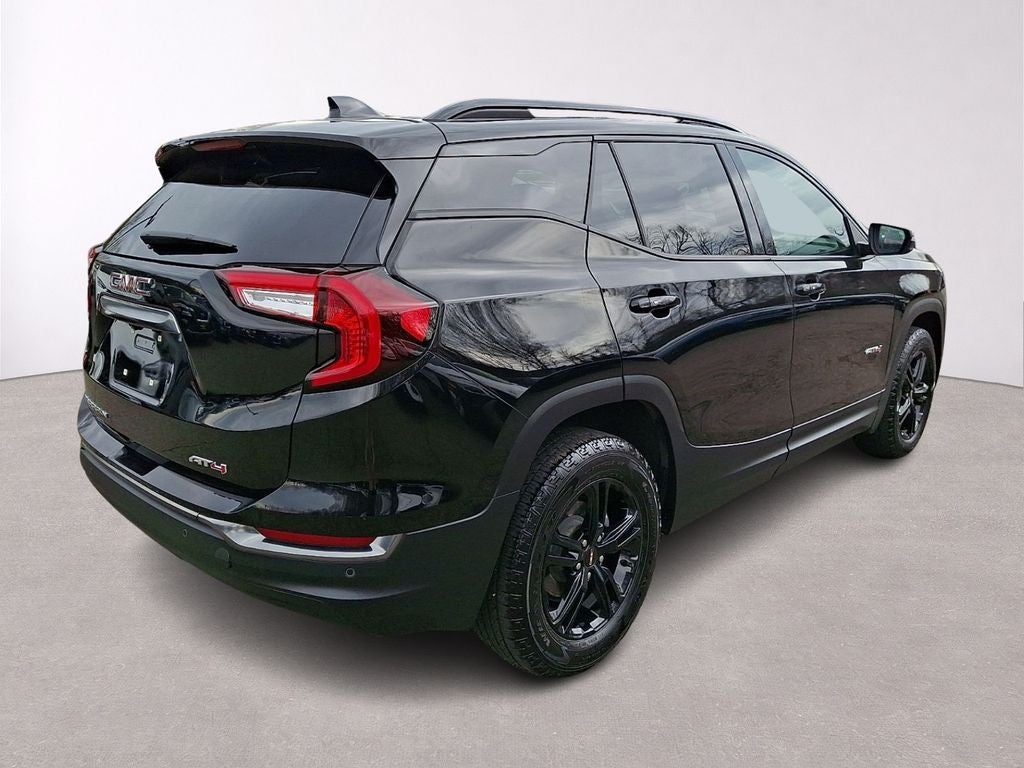 2023 GMC Terrain AT4