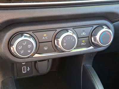 2024 Nissan Versa 1.6 S