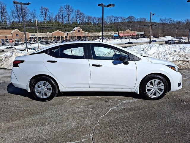 2024 Nissan Versa 1.6 S