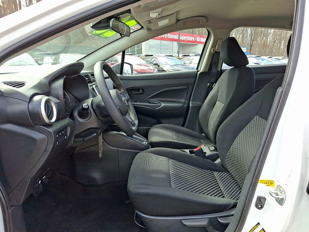 2023 Nissan Versa 1.6 S