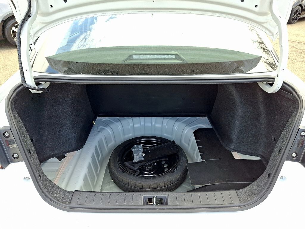 2023 Nissan Versa 1.6 S