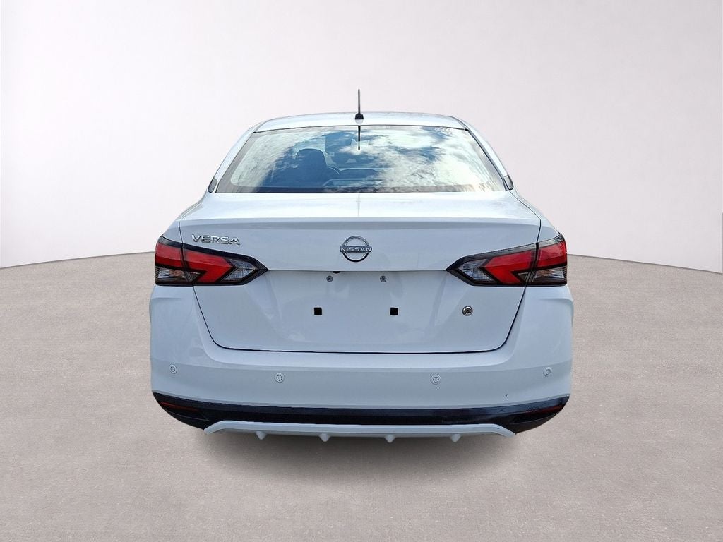 2023 Nissan Versa 1.6 S