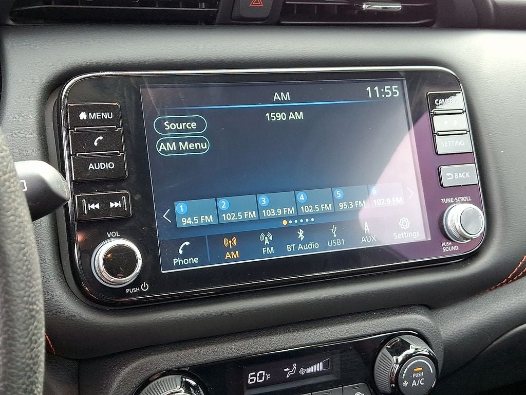 2023 Nissan Kicks SR