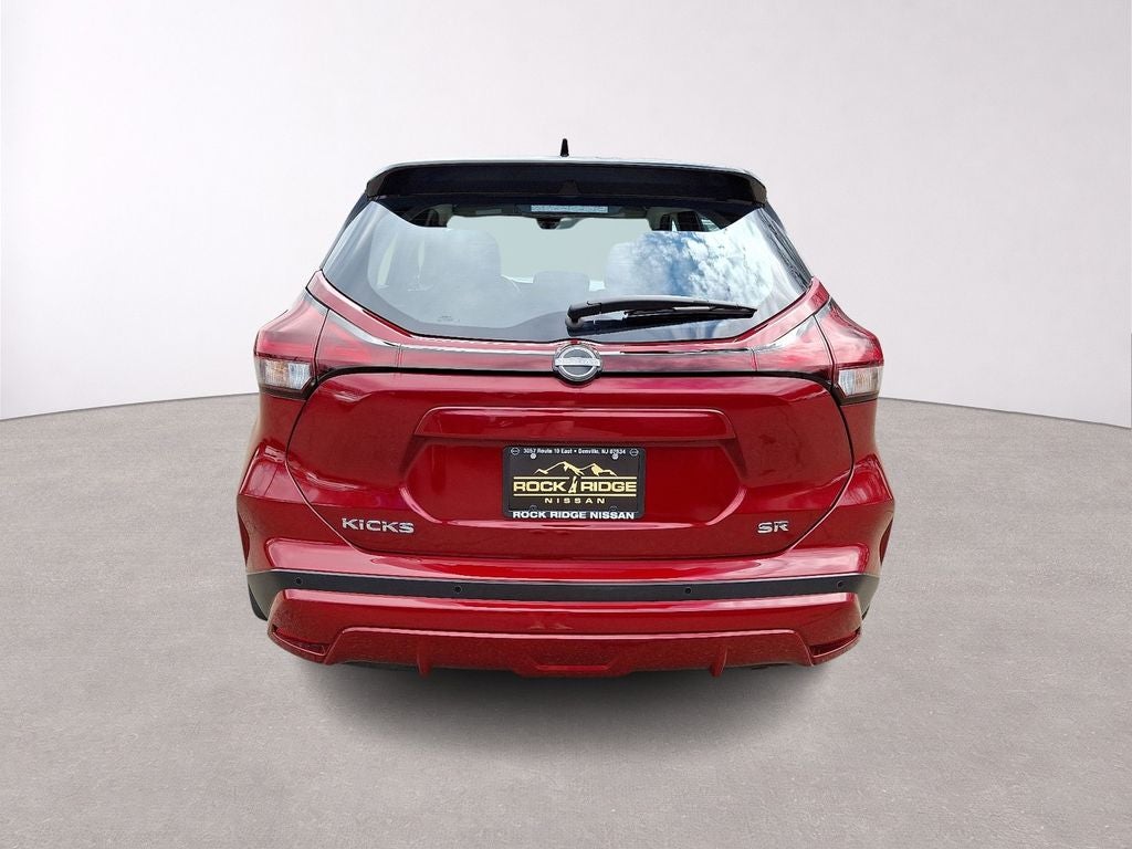2023 Nissan Kicks SR