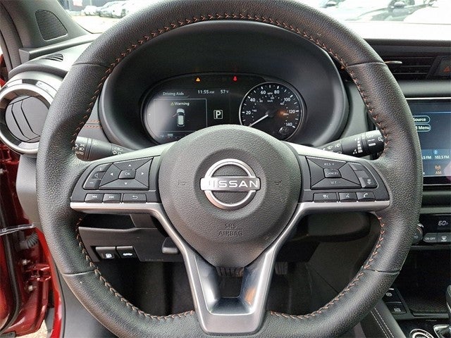 2023 Nissan Kicks SR