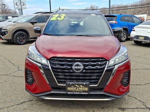 2023 Nissan Kicks SR