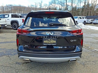 2023 INFINITI QX50 LUXE AWD