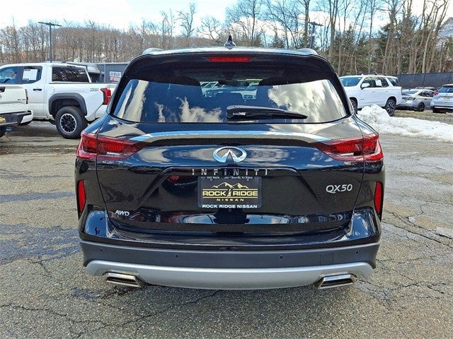 2023 INFINITI QX50 LUXE AWD