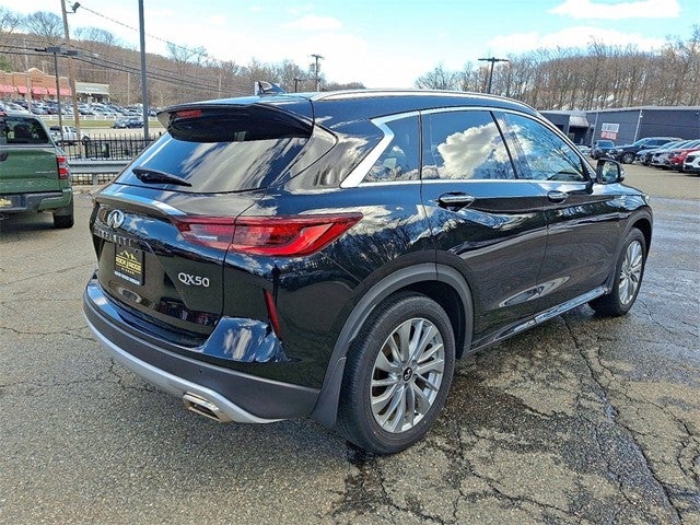 2023 INFINITI QX50 LUXE AWD
