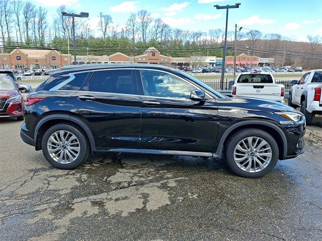 2023 INFINITI QX50 LUXE AWD