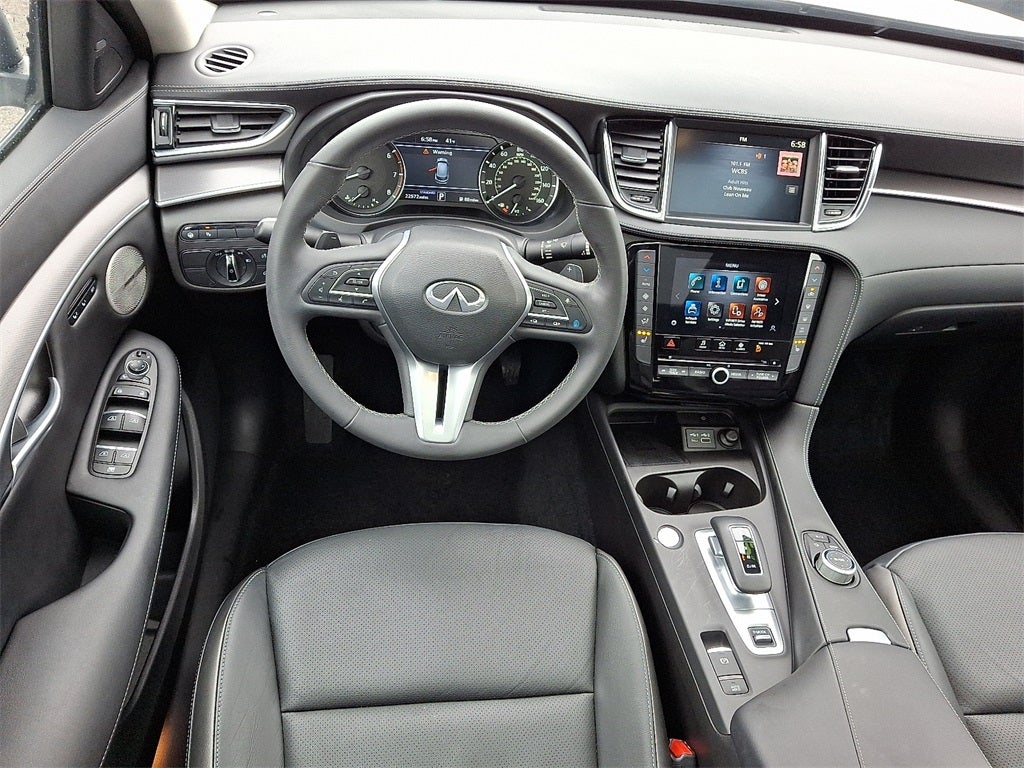 2023 INFINITI QX50 LUXE