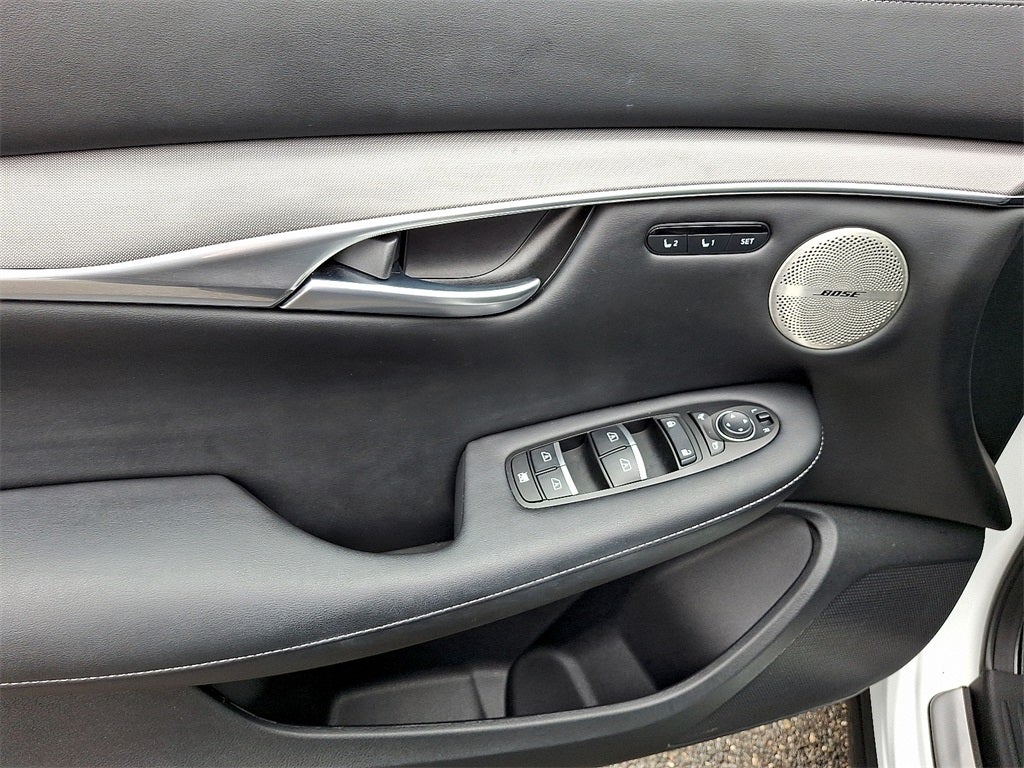 2023 INFINITI QX50 LUXE