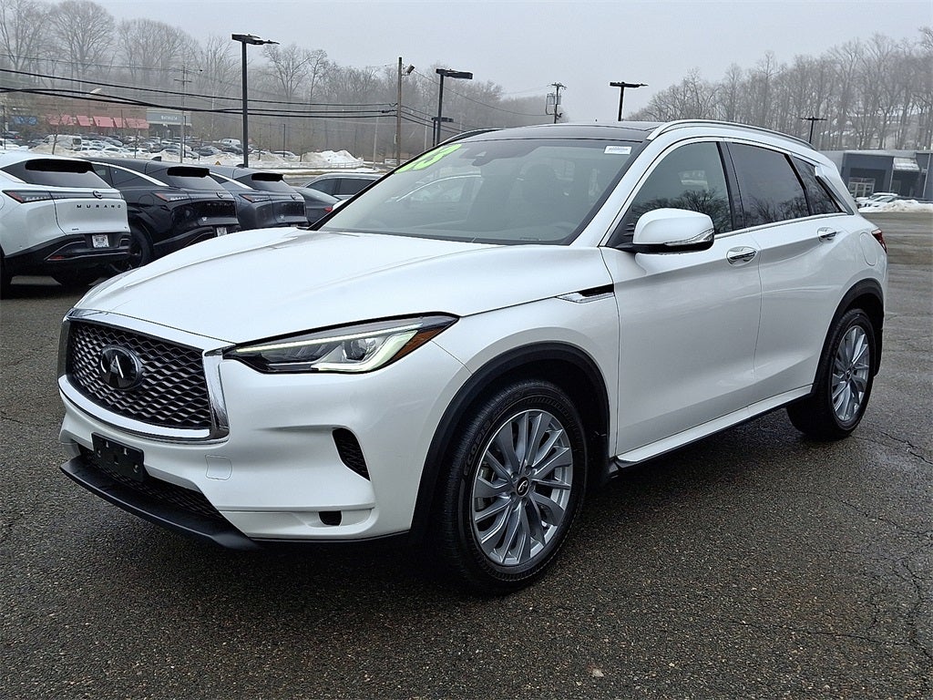 2023 INFINITI QX50 LUXE