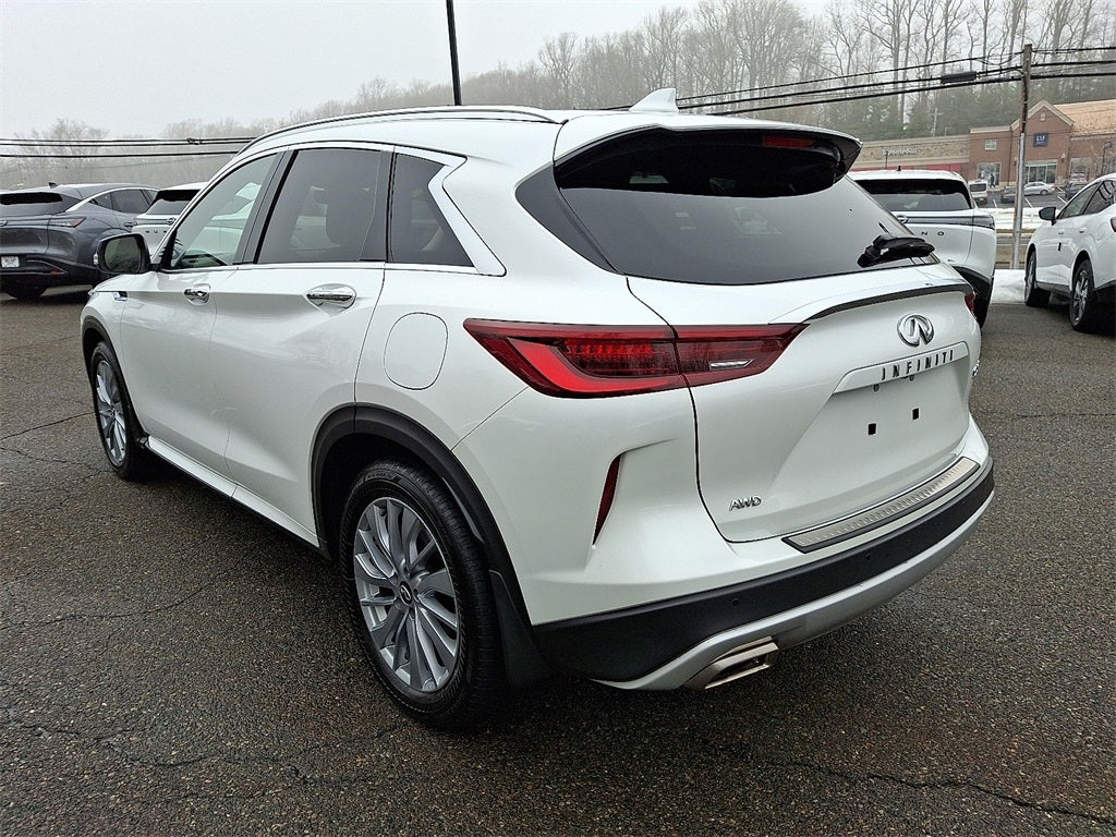 2023 INFINITI QX50 LUXE