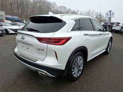 2023 INFINITI QX50 LUXE