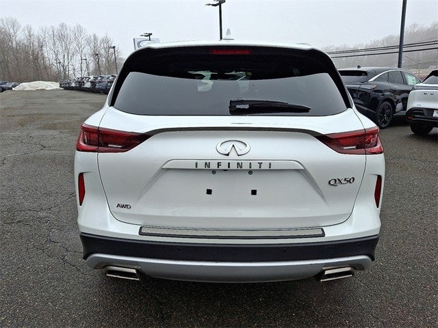 2023 INFINITI QX50 LUXE AWD