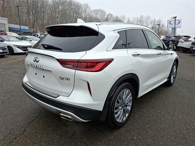 2023 INFINITI QX50 LUXE AWD