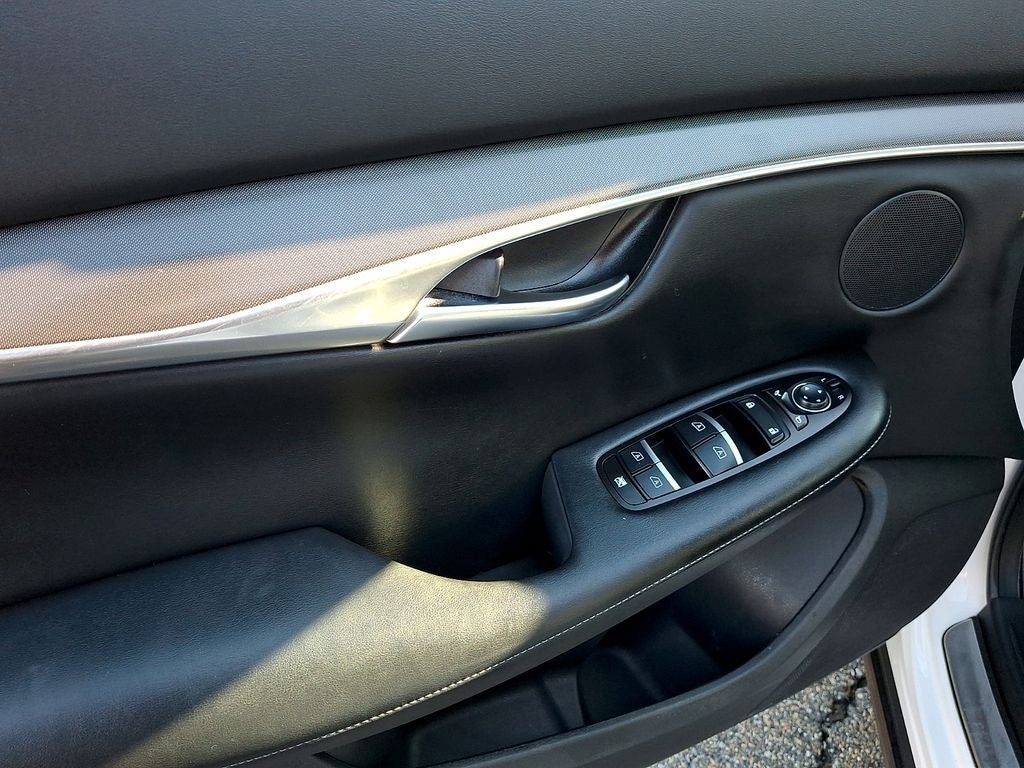 2022 INFINITI QX50 LUXE AWD