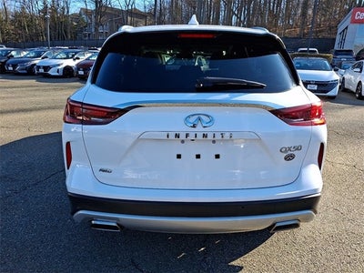 2022 INFINITI QX50 LUXE AWD