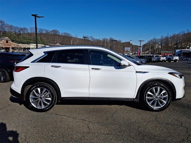 2022 INFINITI QX50 LUXE AWD