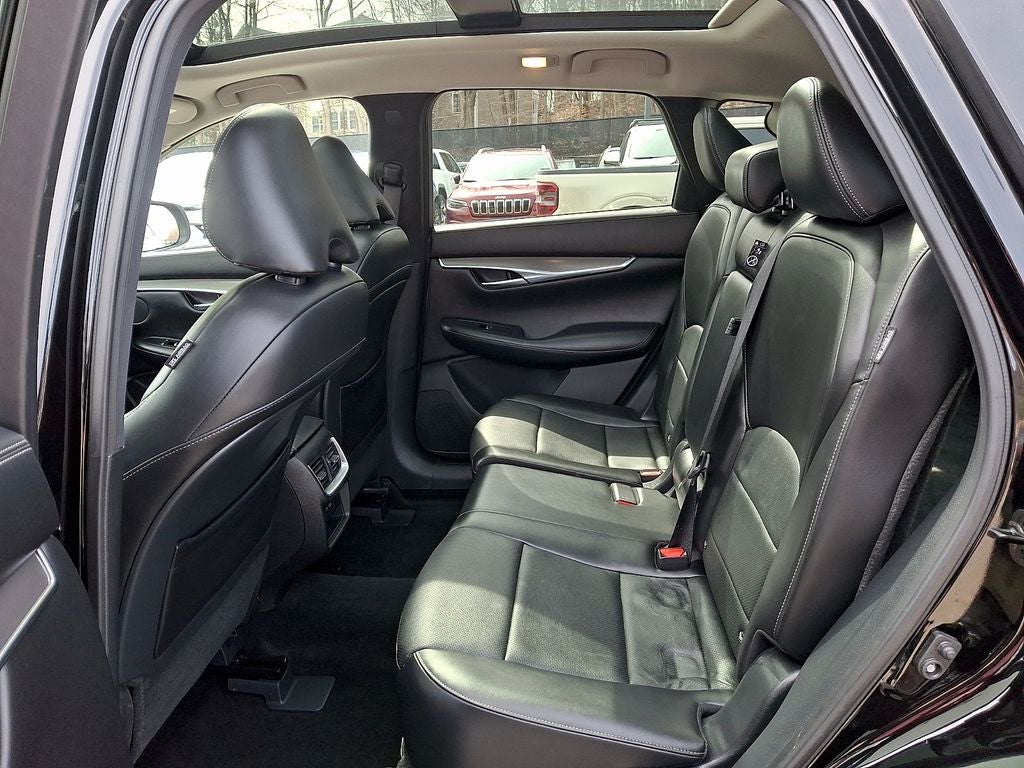 2023 INFINITI QX50 LUXE AWD