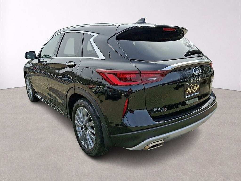 2023 INFINITI QX50 LUXE AWD