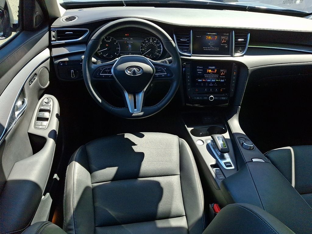 2023 INFINITI QX50 LUXE AWD