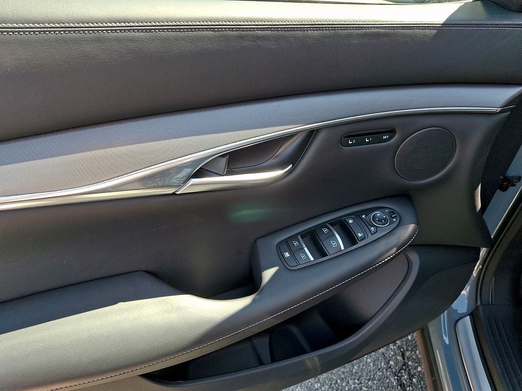 2023 INFINITI QX50 LUXE AWD