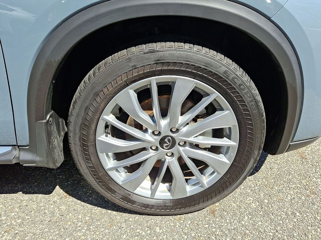 2023 INFINITI QX50 LUXE AWD