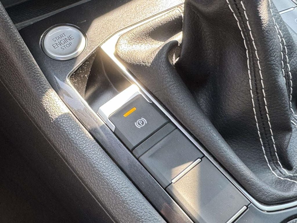 2023 Volkswagen Tiguan 2.0T SEL R-Line