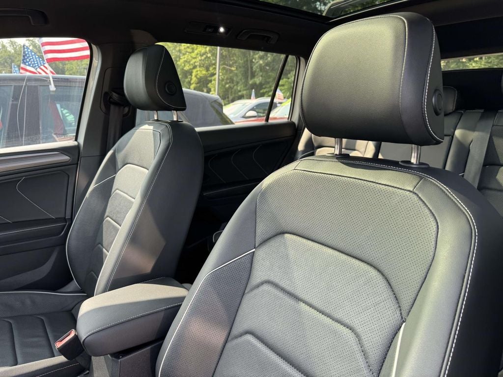 2023 Volkswagen Tiguan 2.0T SEL R-Line