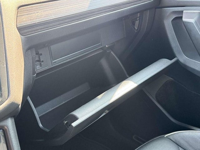 2023 Volkswagen Tiguan 2.0T SEL R-Line