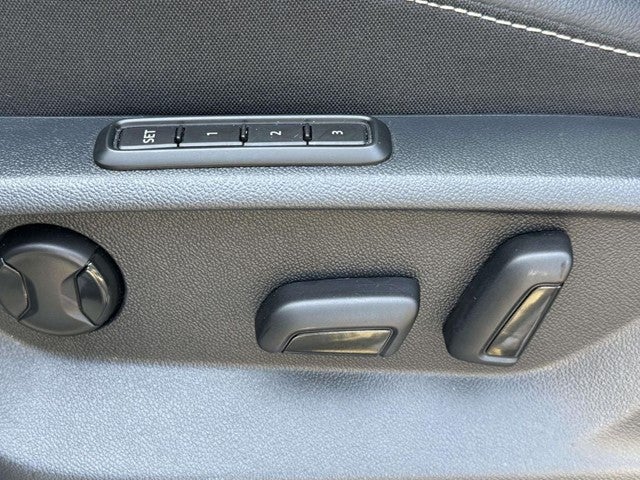 2023 Volkswagen Tiguan 2.0T SEL R-Line