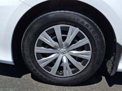 2024 Toyota Camry Hybrid LE