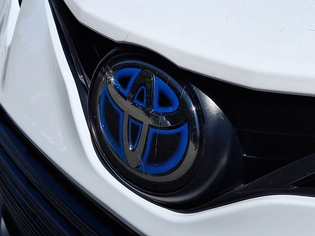 2024 Toyota Camry Hybrid LE