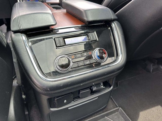 2018 Lincoln Navigator Select