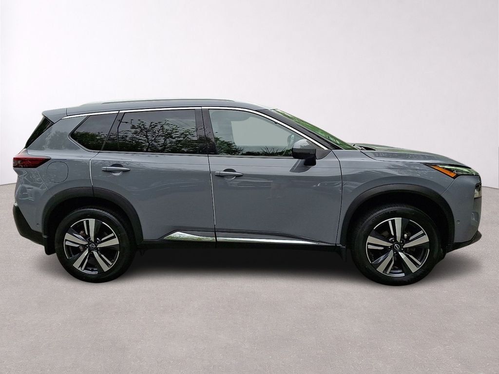 2022 Nissan Rogue SL